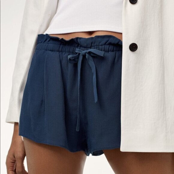 Aritzia Wilfred Montrouge Shorts Crepe Paperbag Waist Turquoise blue Size XS - Picture 3 of 16